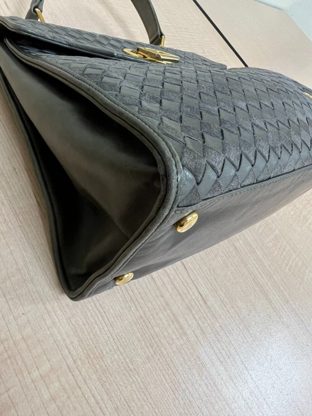 Bally Vintage Woven Leather Top Handle Bag Intrecciato Style Gold Hardware - Picture 7 of 16